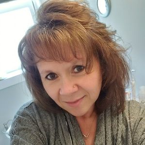 Meet your Posher, Joanna